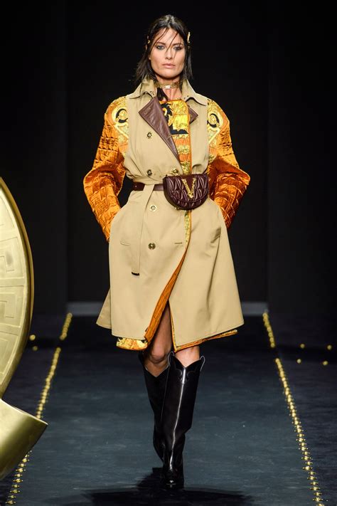 versace 2019 fall winter collection|versace runway collection.